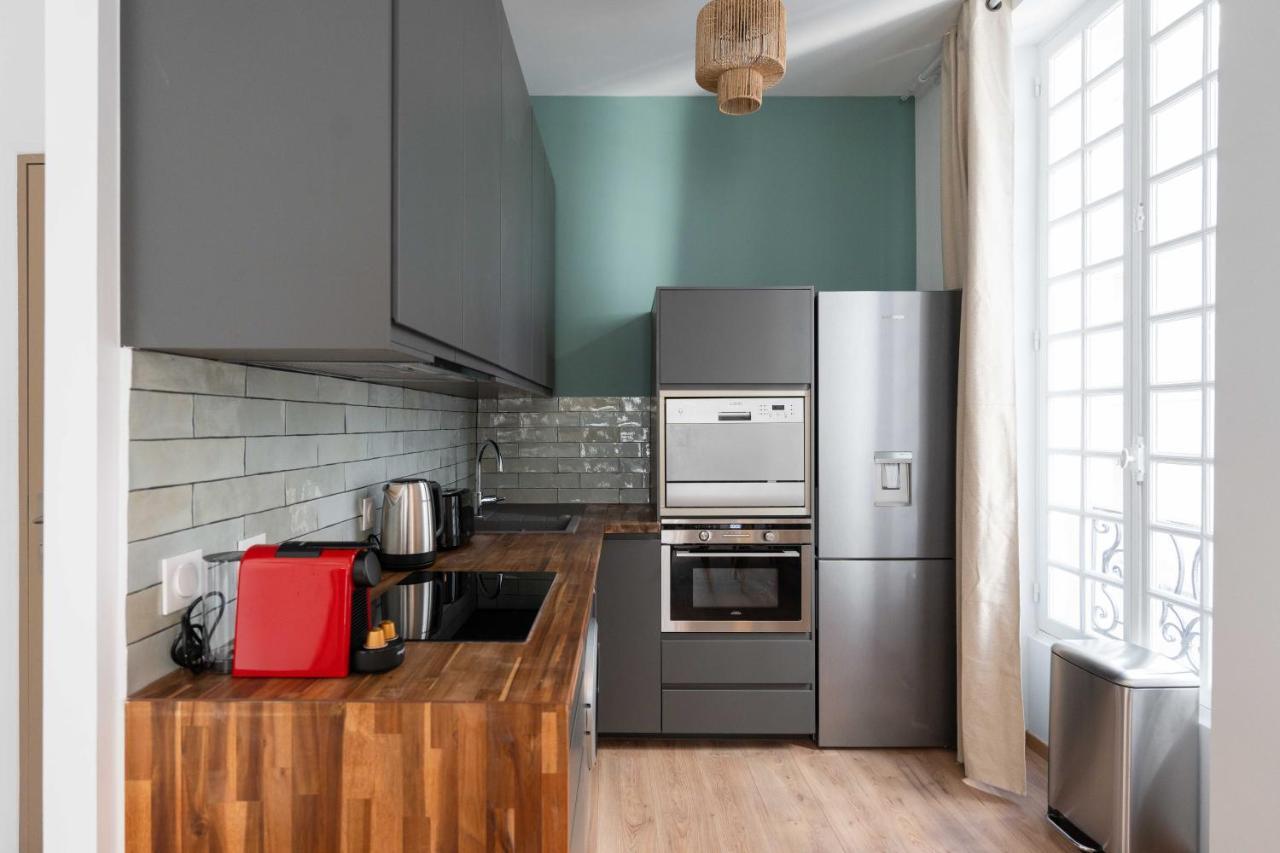 Apartment Les Petits Pavillons Standing 1 4 Pers Clim Vieux-port