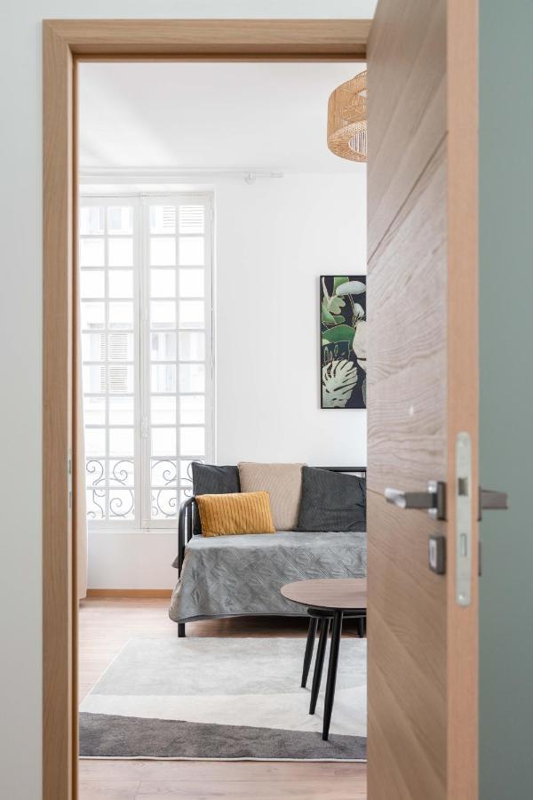 Les Petits Pavillons Standing 1 4 Pers Clim Vieux-port Marseille