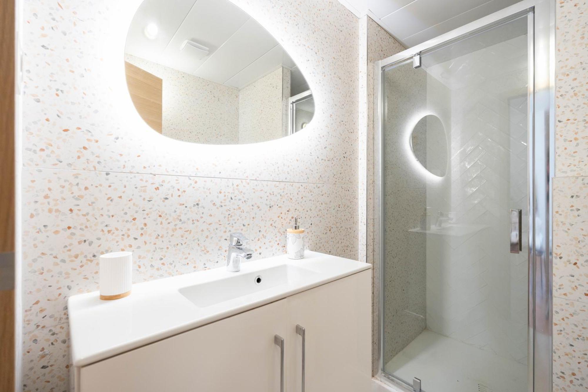 Les Petits Pavillons Standing 1 4 Pers Clim Vieux-port Appartement Marseilles